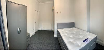 **Dss Only - Beautiful Large All En-Suite Rooms!** Main Photo