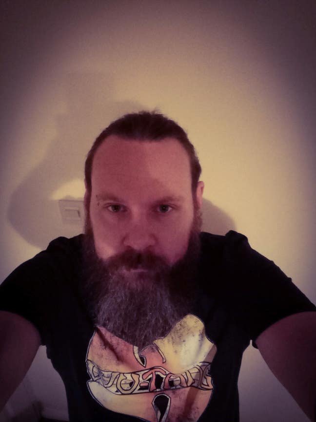 Easy going, male seeking long-term room. Main Photo