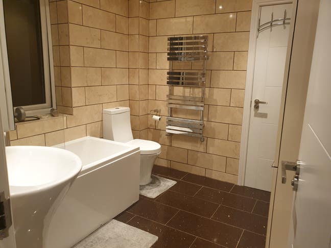 Double on Suite Room to Let Main Photo