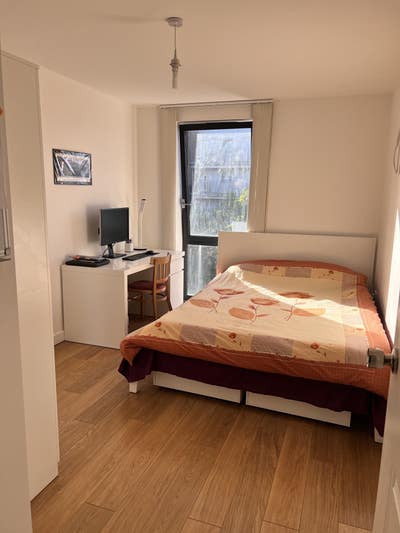 Large double bedroom near Langdon Park DLR Station Main Photo