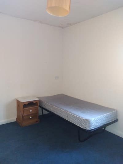 Basic double bedroom  Main Photo