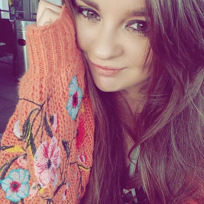 Hello! Cześć! Hi :)  Main Photo