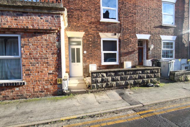Double Room - Bills Included - Town Centre  Main Photo