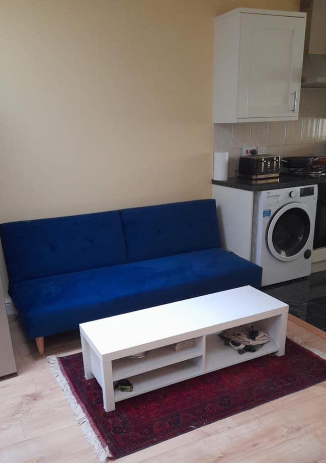 2  En-Suite Double Rooms Opposite Herts University Main Photo