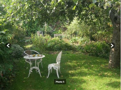 Large, bright room in friendly shared house Main Photo