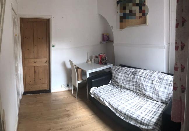 Golden Triangle 1 Double Room to Rent Main Photo