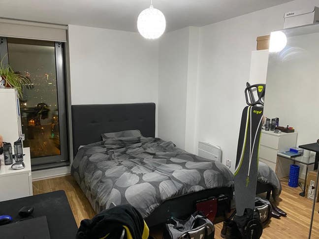 Double en-suite in Media City Main Photo