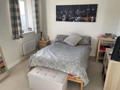 Room to rent paxcroft Main Photo