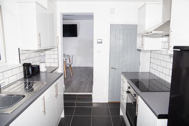 🔥Stunning Ensuite Room 10minWalk CityCentre🔥 Main Photo