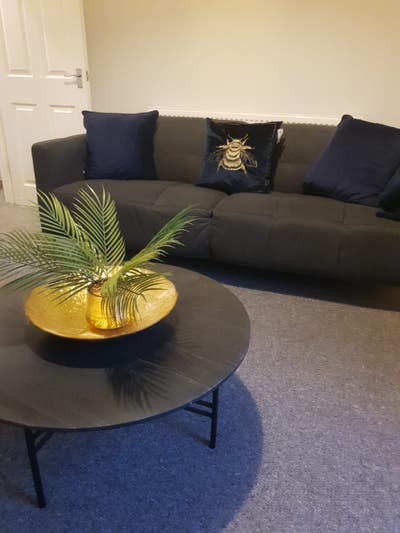 Spacious Bedroom in West Bromwich- Bills included. Main Photo