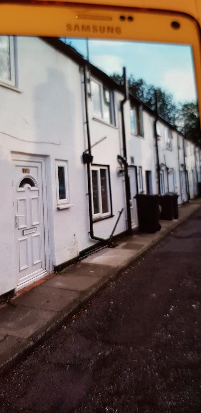 Beautiful 200 Year Old Cottage - 2 Bedroom  Main Photo