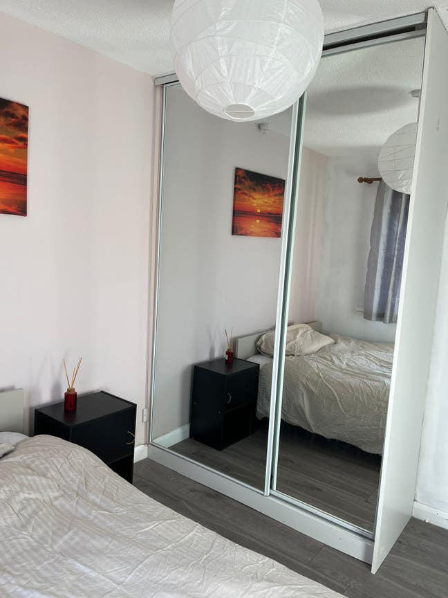 Double room close to Luton airport  Main Photo