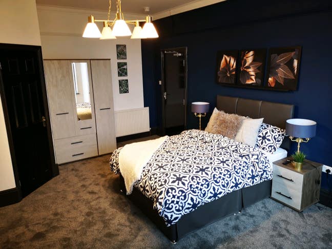 Huge En suite Luxury  🏙️ Main Photo