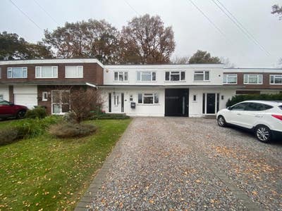 Double room, furnished, inc. all bill/c. tax Main Photo