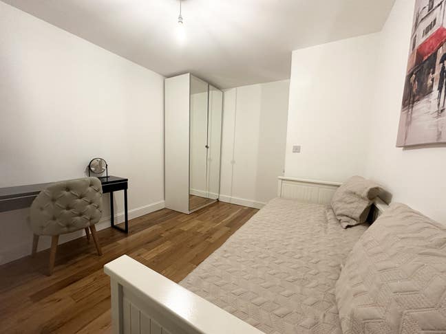 *** Double Room Now Available In Southgate N14*** Main Photo