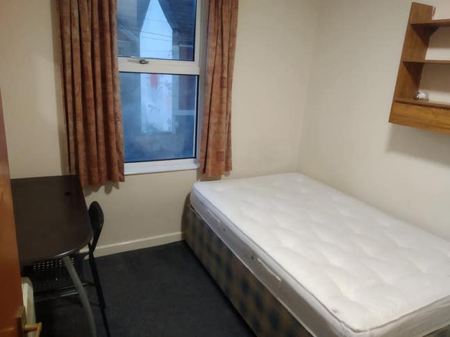 Room to rent 625 p/m Main Photo