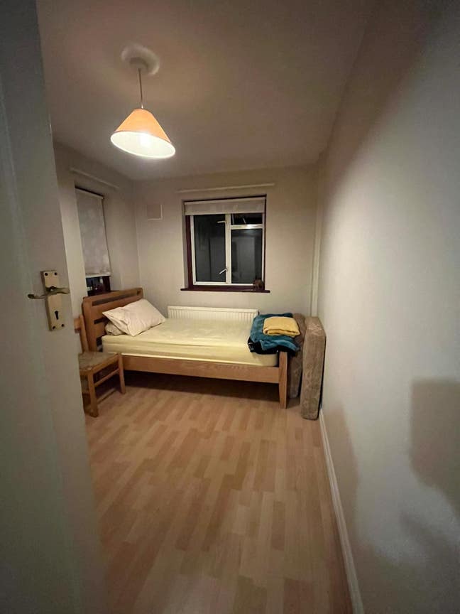 🌸 Single Room in Friendly Family Home – Wembley  Main Photo