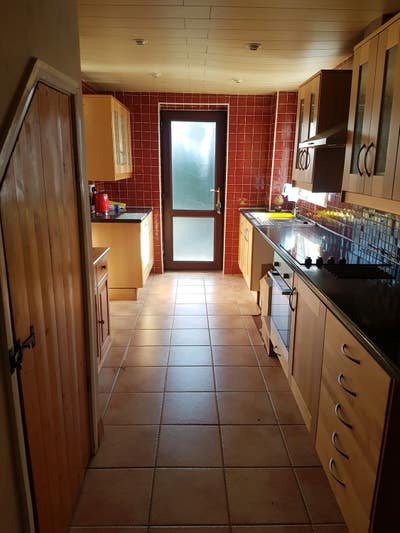 Single room in a professional houseshare Main Photo