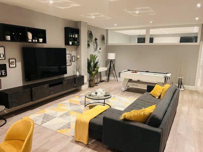 Liv Street/Shoreditch large (1350 sq ft) 3 bed  Main Photo