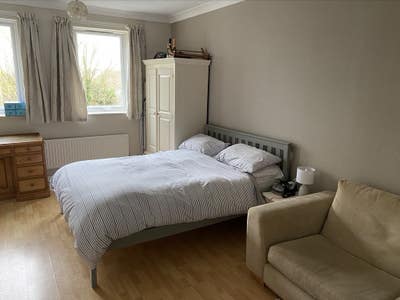 Spacious King Size room with lounge area. Main Photo