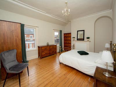 🏘️ Double Room in Cedar Avenue 🏘️ Main Photo