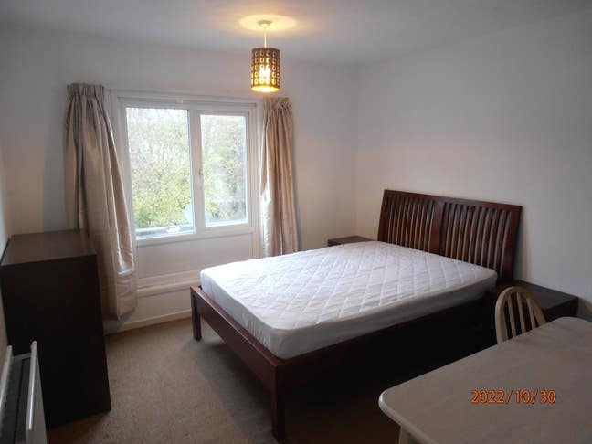 Large room No bills No fees Deposit protected Main Photo