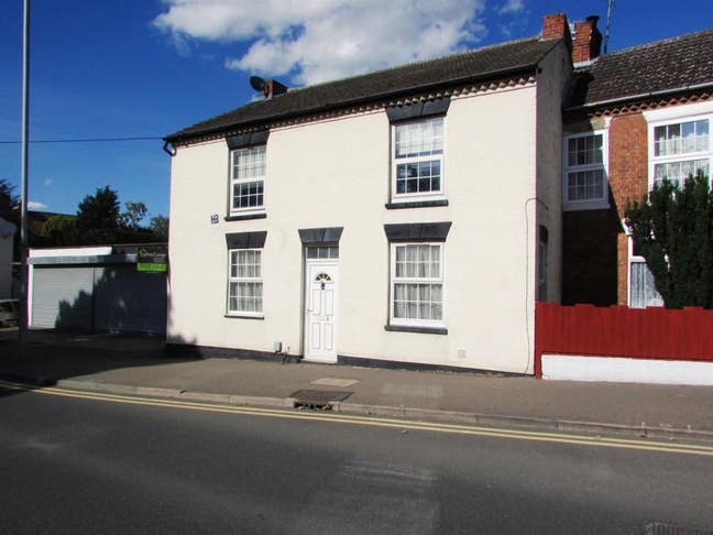 Double Bedroom Town Center, Newly Refurbished  Main Photo