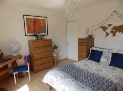 0min Bermondsey Station - Double Room with Balcony Main Photo