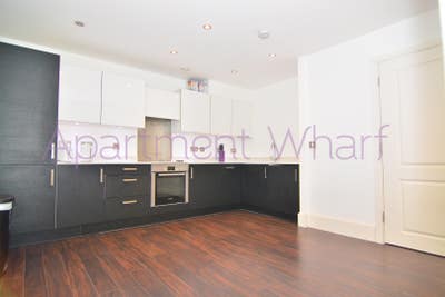 2 Modern Bright DBL Room in 3 Bed E3 Main Photo