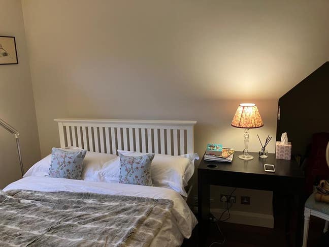 Spacious room in Notting Hill  Main Photo