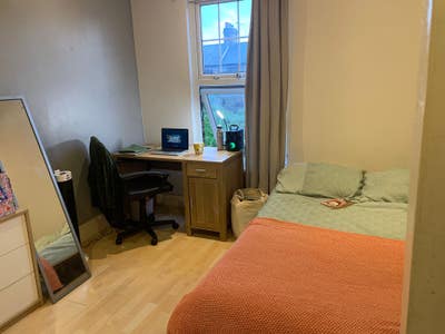 Large double room, shared house all bills incl. Main Photo