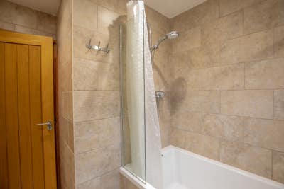 Rented Subject to Deposit - Lovely Double Bedroom Main Photo