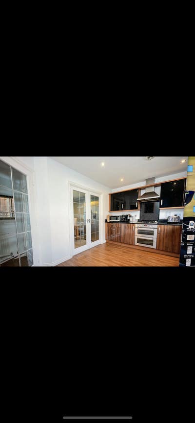 4 bedroom detached house  Main Photo
