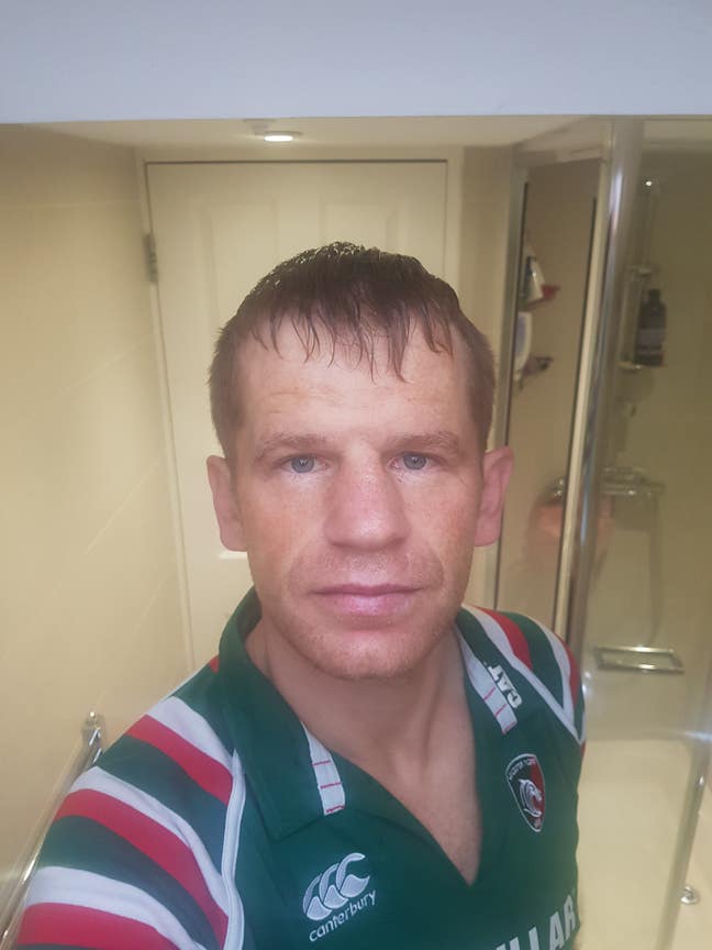 Professional Male seeks a single or double room Main Photo