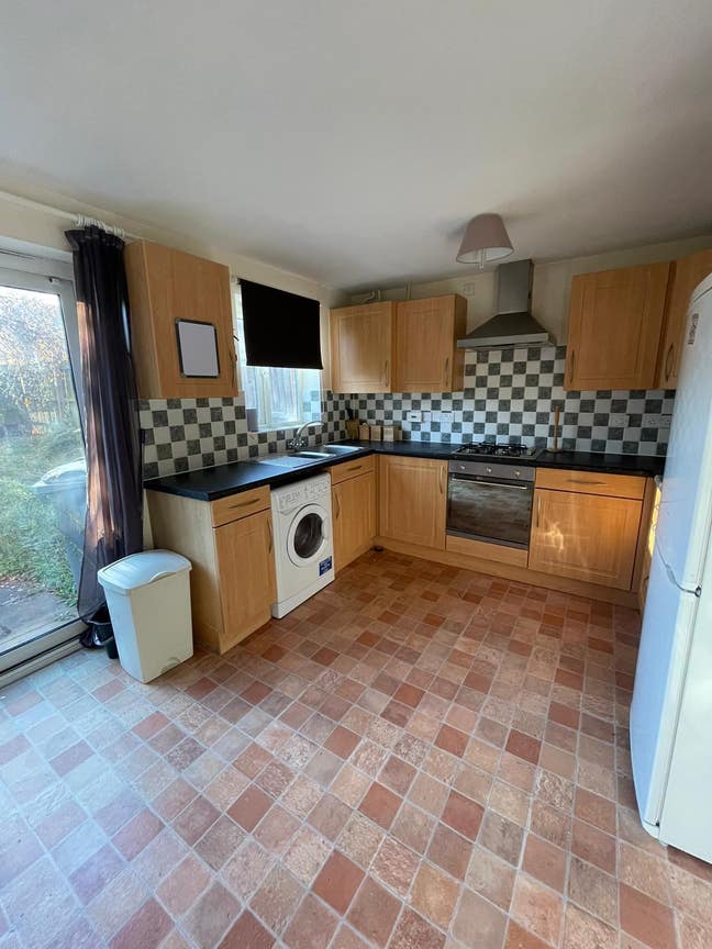 Modern Refurbished Rooms to Let!! Main Photo