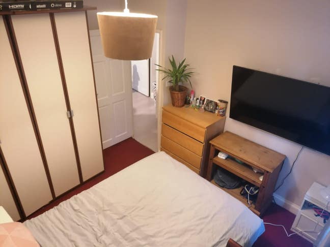 2 Bedroom spacious Flat in Feltham  Main Photo