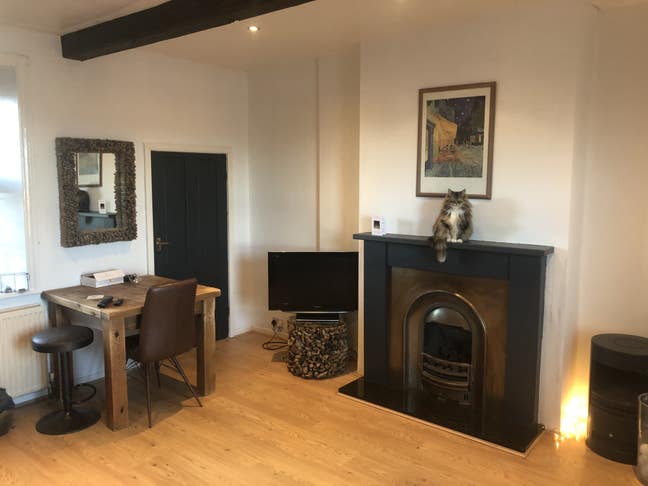 Room available in Wakefield area. Main Photo