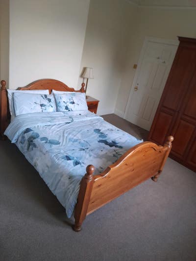 Large Ensuite room and  kitchenette. Main Photo