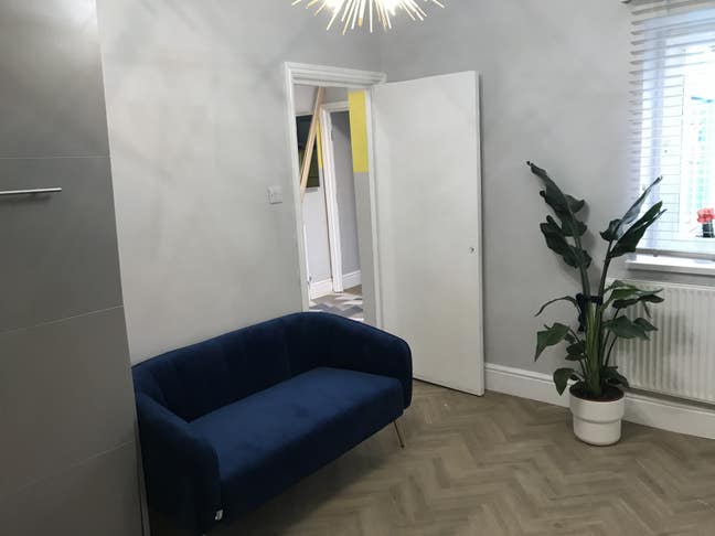 Stuuning 1 Bedroom  Main Photo
