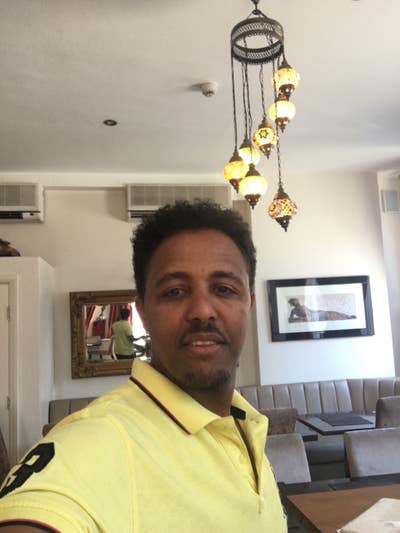 Professional Male seeks a single or double room Main Photo