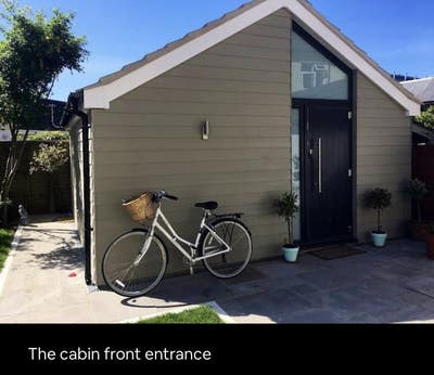 5* Cabin short term Let By the Sea £300/wk Main Photo