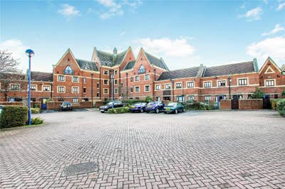TEESIDE  3 bed flat Main Photo
