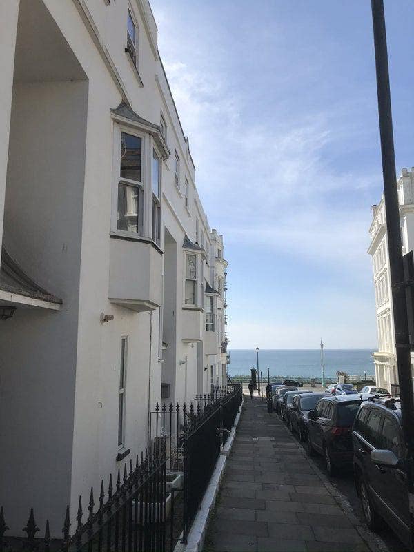 Double room, available November all bills included Main Photo