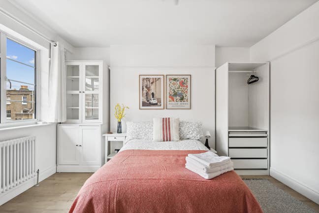 ALL BILLS incl. Double Room in W6 Main Photo