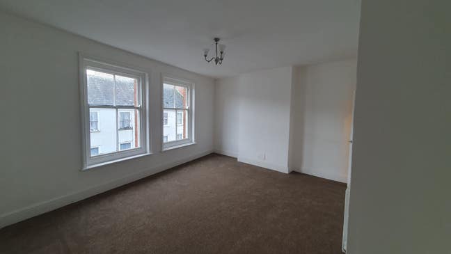 2 Double Rooms to rent in town center Tiverton  Main Photo