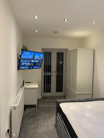 Immaculate Apartment City Hospital, BILLS included Main Photo