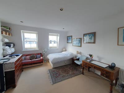 Double Room in family house in Fulham/Chelsea  Main Photo