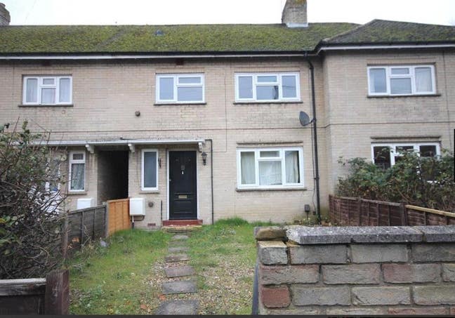 5 large double bedrooms available Main Photo