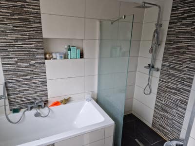 Large Double bedroom in beautiful 3 bed house Main Photo