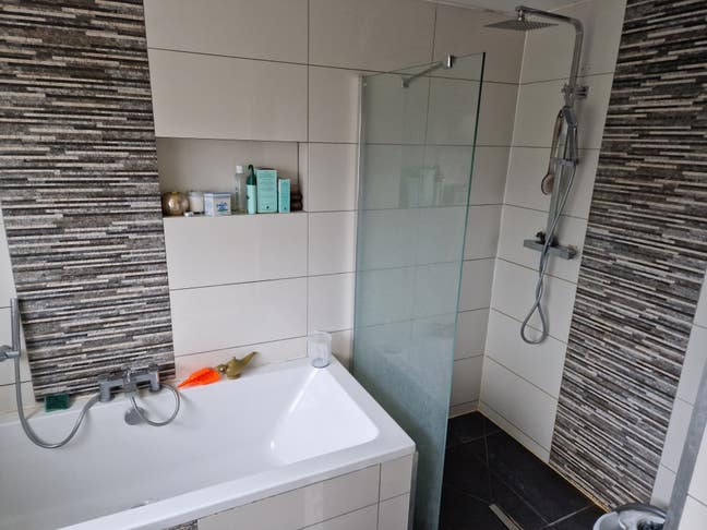 Large Double bedroom in beautiful 3 bed house Main Photo